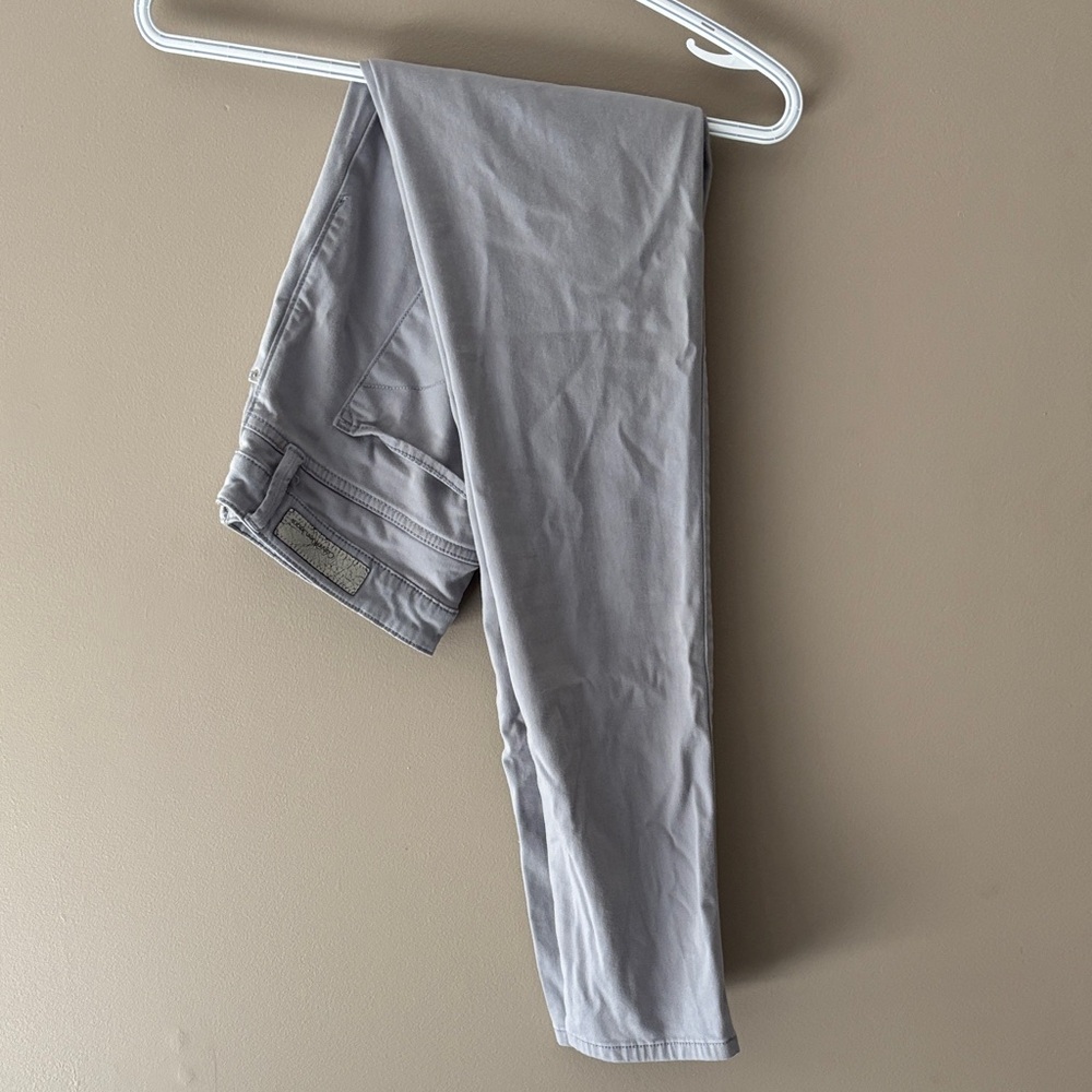 Calvin Klein Women's Light Gray Skinny Pants